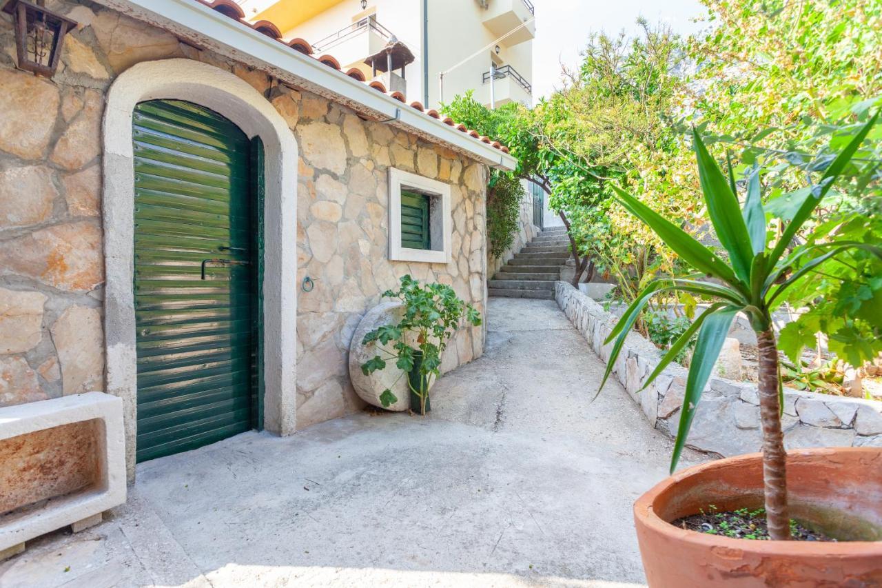 Sea And Lemon Tree Apartment Drašnice Exterior foto